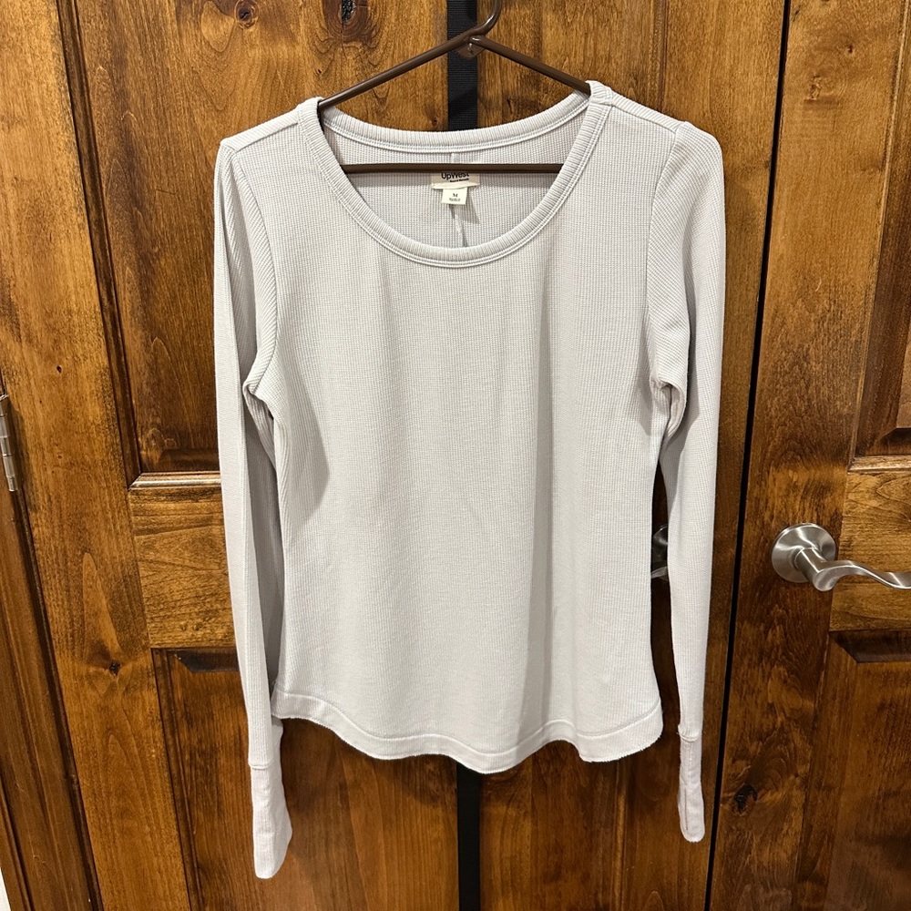 UpWest Long Sleeve Scoop Neck waffle knit Top in Light Gray